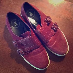 Maroon French connection slide on sneakers